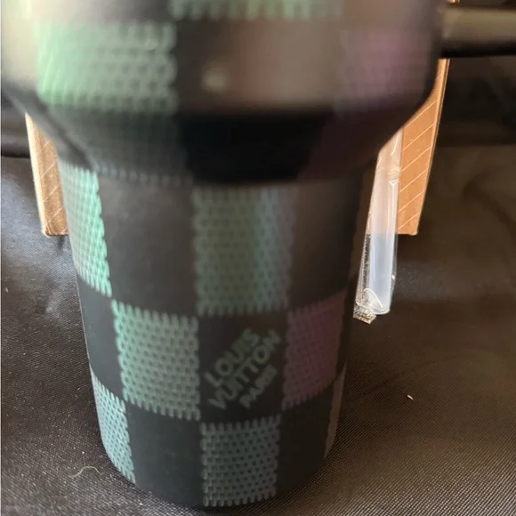 New Stanley 40oz Laser LEngravedV Iridescent Checkered Oil Slick Tumbler - Picture 3 of 8